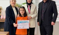 Hisarcık Atatürk İlkokulu öğrencisi resim yarışmasında il üçüncüsü oldu