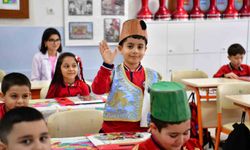 İlkokul öğrencileri Ramazan'ı manilerle karşıladı