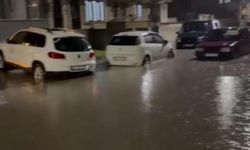 İnegöl'de sağanak hayatı felç etti