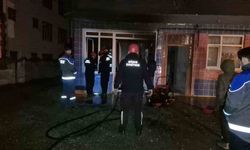 Isınmak için yaktığı ateş, yangın çıkarttı