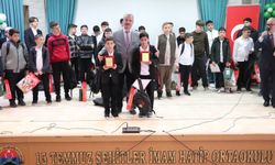 İstiklal Marşı'nı Güzel Okuma Yarışmasında Elif Filiz il birincisi