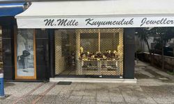 İzmir'de kuyumcuya silahlı soygun girişimi