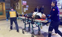 Kamyonun kasasından düşen işçi yaralandı