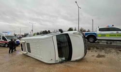 Karaman'da okul servisi şarampole devrildi