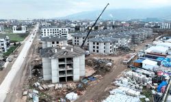 Kartepe Kent Konut Evleri'nde inşaatın yarısı tamamlandı