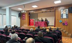 Kaymakam Tutal muhtarlarla mera mevzuatını değerlendirdi