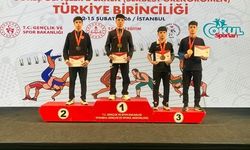 Kayserili Güreşçiler'den İstanbul'da çifte madalya