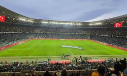 Kocaelispor ve Beşiktaş kupa maçına 'Küfüre karşıyız' pankartıyla çıktı