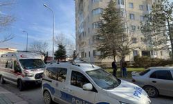 Komşular arasındaki bıçaklı kavga kanlı bitti: 4 yaralı