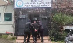 Konak polisinden kaçamadılar: 2 firari yakalandı