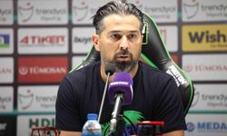 Konyaspor'da İlhan Palut transfer görüşmeleri için şehre davet edildi