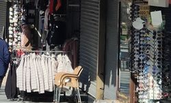 Kuşadası'nda kuyumcu soygununa 'kepenk' engeli