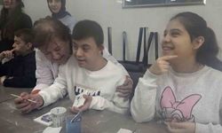 Kütahya'da özel öğrenciler çini sanatıyla buluştu