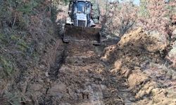 Kuyucak Belediyesi'nden yağışla kapanan yollara hızlı müdahale