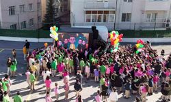 Mahalle muhtarından okullarda Ramazan eğlencesi