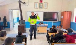 Malazgirt'te 52 öğrenciye trafik eğitimi