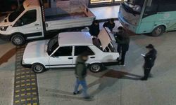 Manisa'da aranan 6 şahıs yakalandı, binlerce hap ele geçirildi