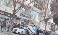 Mardin'de araç kadın öğretmene çarptı: Dehşet anları kamerada