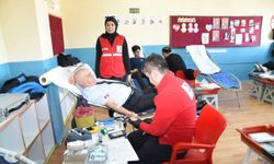 MEM Müdürü Selehattin Kal kan bağışı yaparak örnek oldu