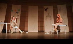 Menteşe Belediye Tiyatrosu Acıpayam'da sahne aldı