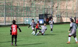 Merkezefendi'de U-9 Şenlik Ligi tüm hızıyla devam ediyor