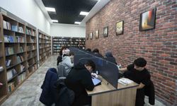 Millet kıraathaneleri Kağıthaneli gençlerin buluşma noktası oluyor