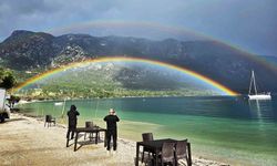 Muğla Akbük Koyu'nda oluşan Gökkuşağı mest etti