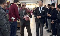 Muratlı'da emekli olan öğretmene duygusal veda