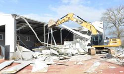 Nilüfer'de 3 noktada yıkım