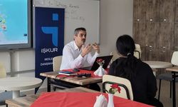 Öğrencilere meslek seçiminin önemi anlatıldı