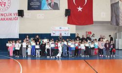 Öğrencilere uygulamalı temel atletizm etkinliği