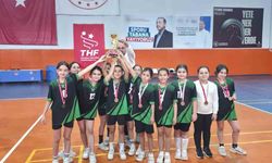 Okul Sporları Küçükler Hentbol Müsabakaları sona erdi