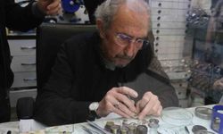 Okuldan vazgeçti, ömrünü akrep ve yelkovana adadı