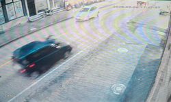 Ordu'da otomobilin çarptığı yaşlı adam hayatını kaybetti... Kaza anı kamerada