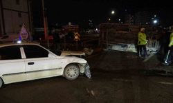 Otomobil ile çarpışan kamyonet devrildi: 1 yaralı