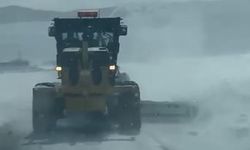 Özel İdare ekipleri tipiden kapanan yolları açmak için aralıksız çalışıyor