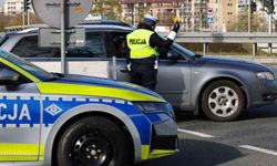 Polonya'da denetim yapan polis ile çevirdiği sürücü uyuşturucu etkisi altında çıktı