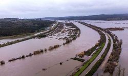 Portekiz'i fırtına vurdu: 1 kişi sel suyuna kapılarak hayatını kaybetti