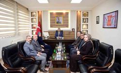 Rektör Kibar Sarıgöl'de temaslarda bulundu