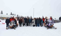 Şehit aileleri ve çocukları karın tadını jandarma ekipleriyle çıkardı