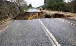 Selçuk - Ortaklar yolu çöktü, yol ulaşıma tamamen kapandı