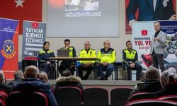 Sinop'ta okul servis şoförlerine trafik güvenliği eğitimi