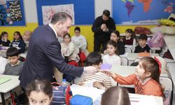 Sultanbeyli'de bilinçli teknoloji seferberliği: 23 bin öğrenciye akıllı dijital eğitim seti