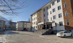 Tatvan'da velinin öğrenciye şiddeti kamerada