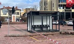 Tavşanlı'da akıllı duraklar montajlanıyor