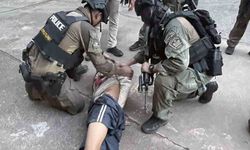 Tayland'da okulda rehine krizi: 18 yaşındaki silahlı saldırgan 2 kişiyi yaraladı