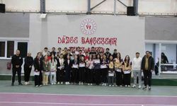 Teniste şampiyonlar belle oldu