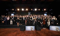 The ONE Awards'ta bilgisayar kategorisinde 'Yılın İtibarlı Markası' ödülü