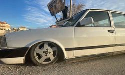 Trafikten men edilen yere yakın Tofaş güçlükle çekiye yüklendi