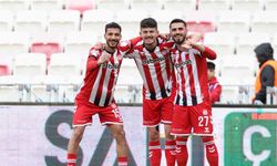 Trendyol 1. Lig: Özbelsan Sivasspor: 4 - Sakaryaspor: 1